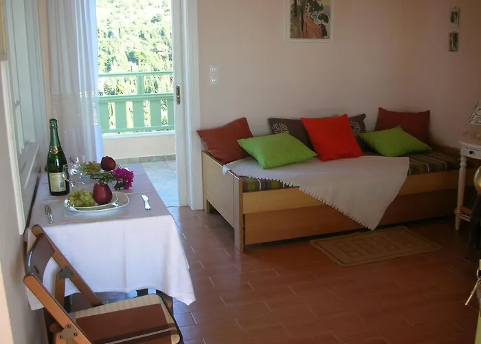 Deep Blue- Rosemary Sea View *